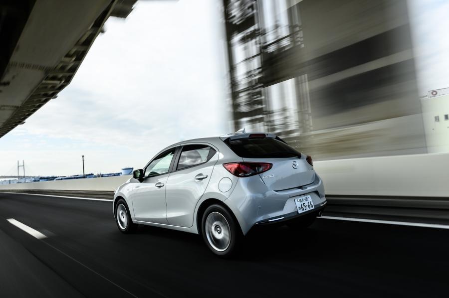  Mazda2 2019 года  (JP) (фото 3 из 20)